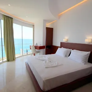 https://delfini-hotel.albaniahotels.org