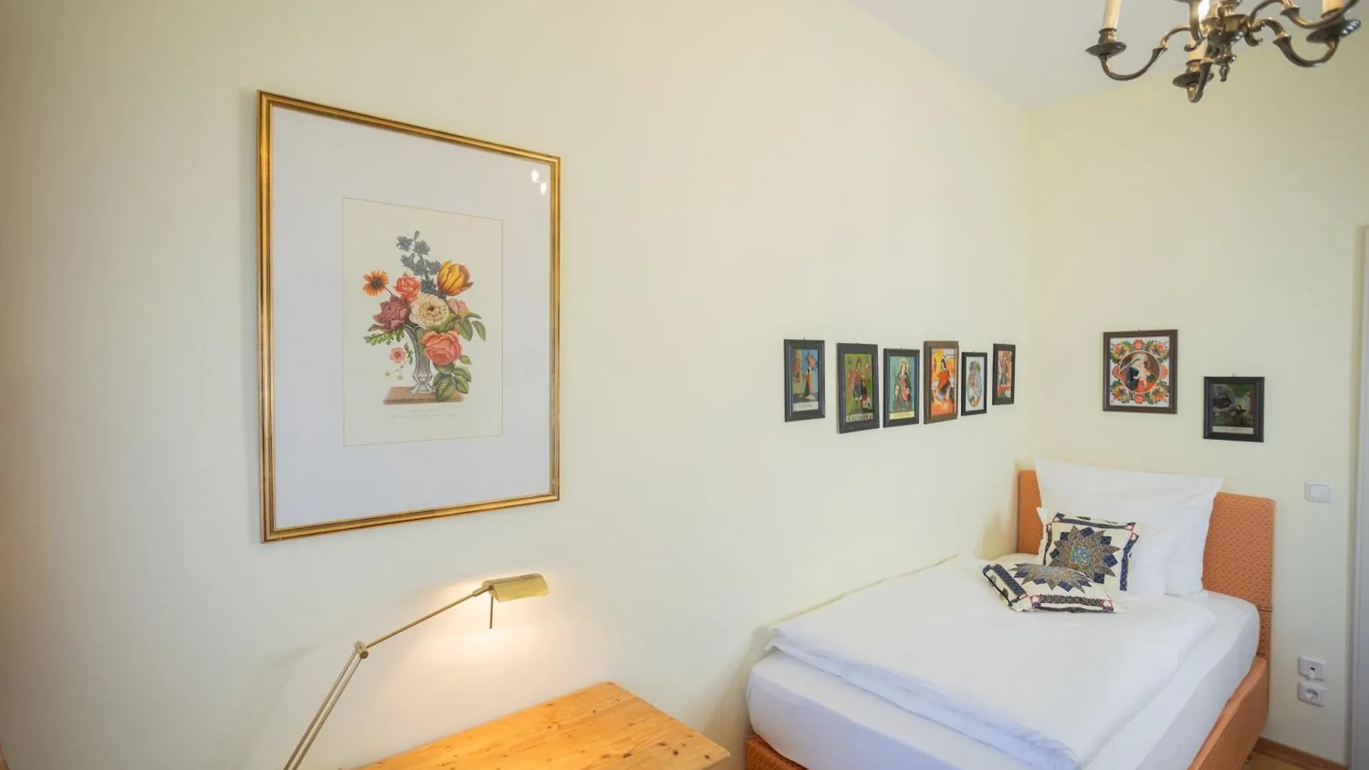 Gaestehaus Englischer Garten Münih Otel