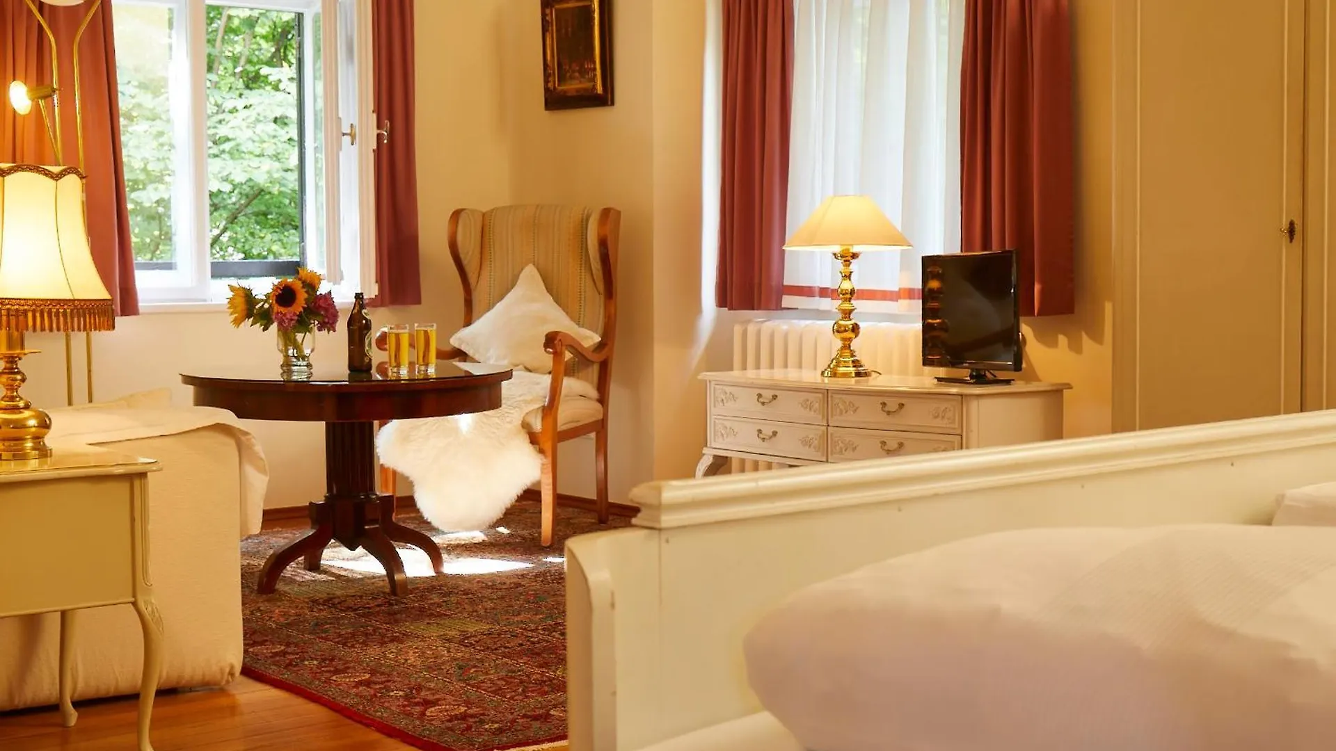 Otel Gaestehaus Englischer Garten Münih
